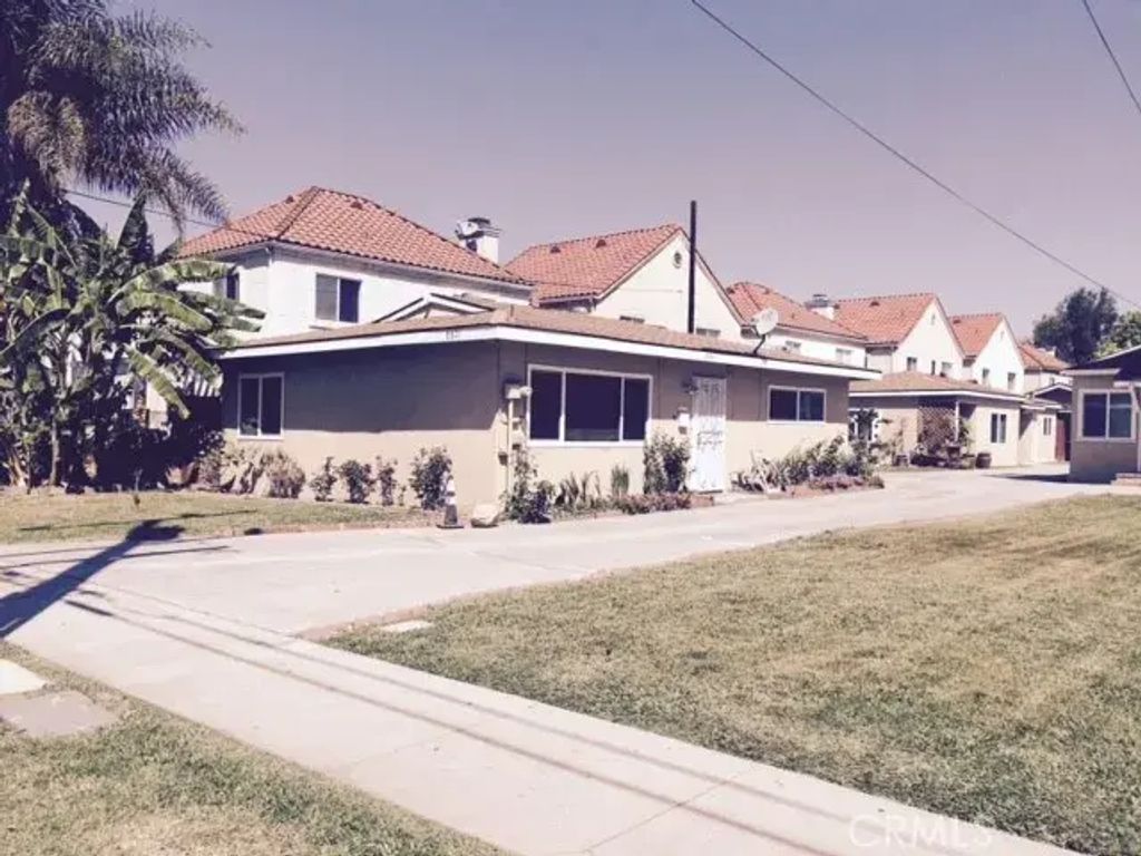 8803 Cedar, Bellflower