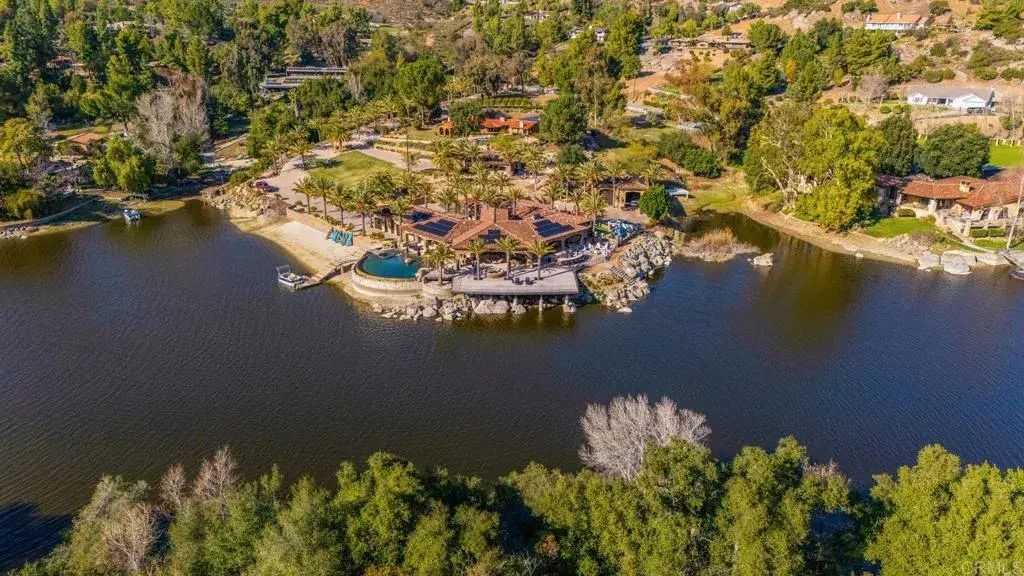 4065 Via Palo Verde Lago, Alpine