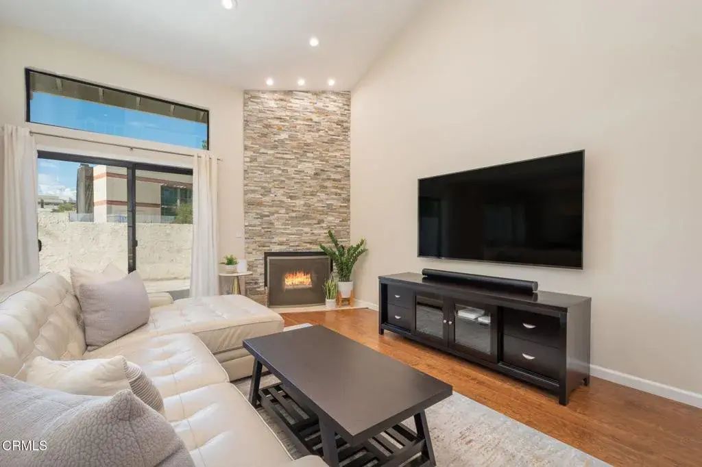 2029 Shoemaker Lane, Thousand Oaks