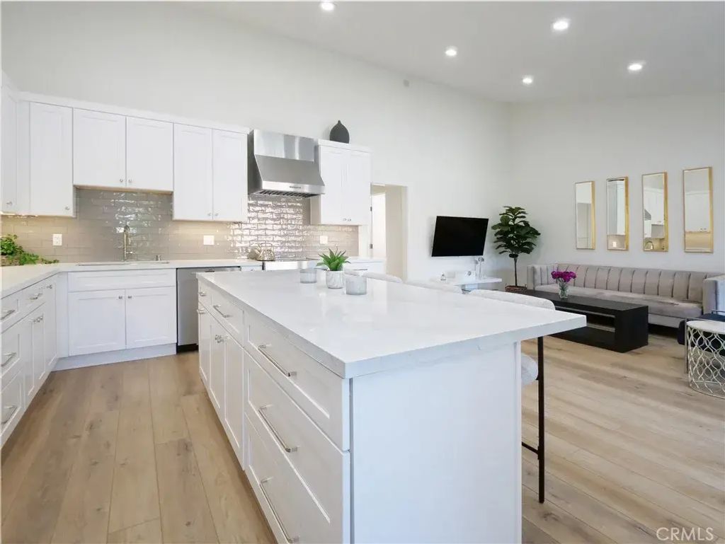 822 Camino Real #202, Redondo Beach