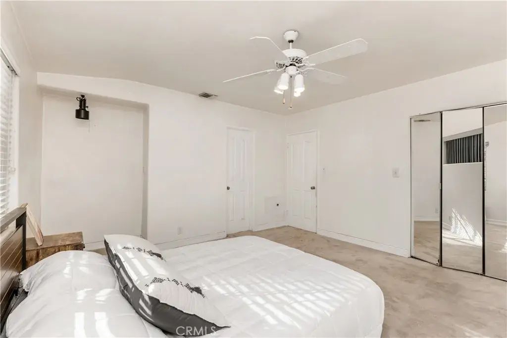 9348 Tujunga Canyon, Tujunga