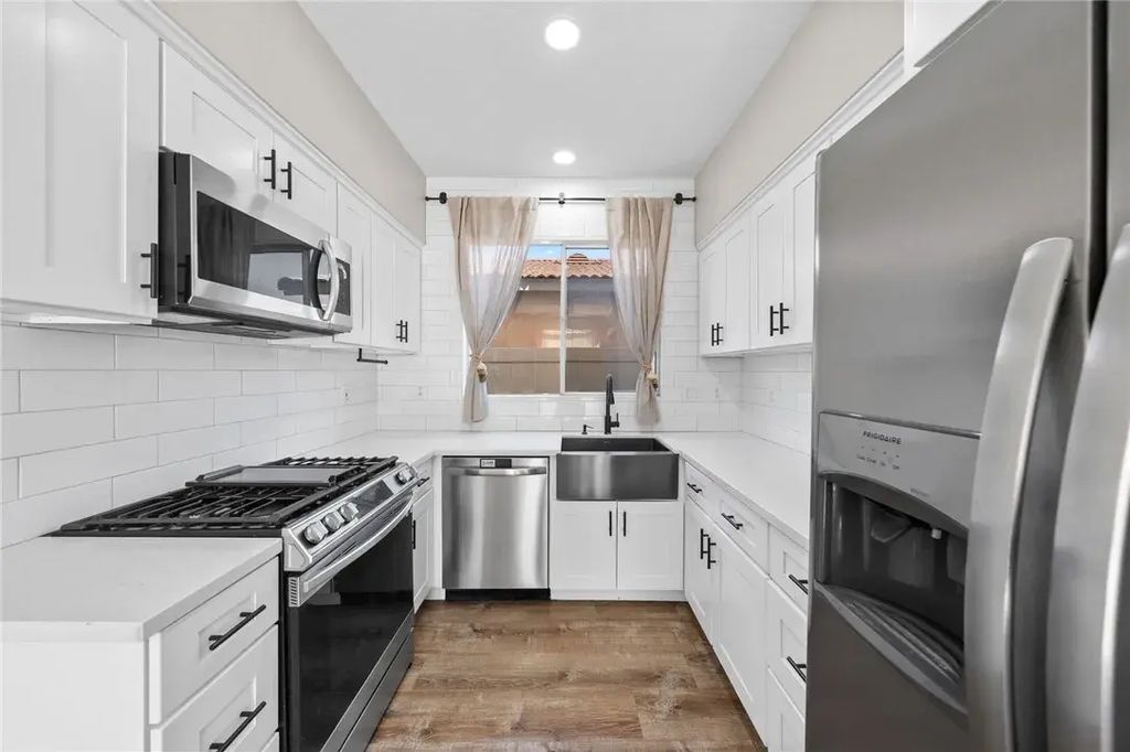 39552 June Road, Temecula