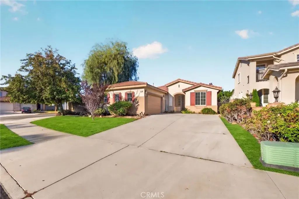 37799 Amber Lane, Murrieta