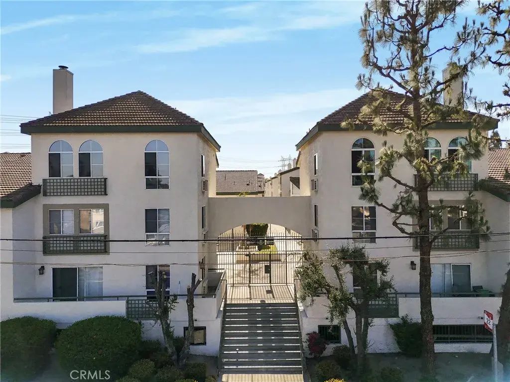15000 Downey Avenue 337, Paramount