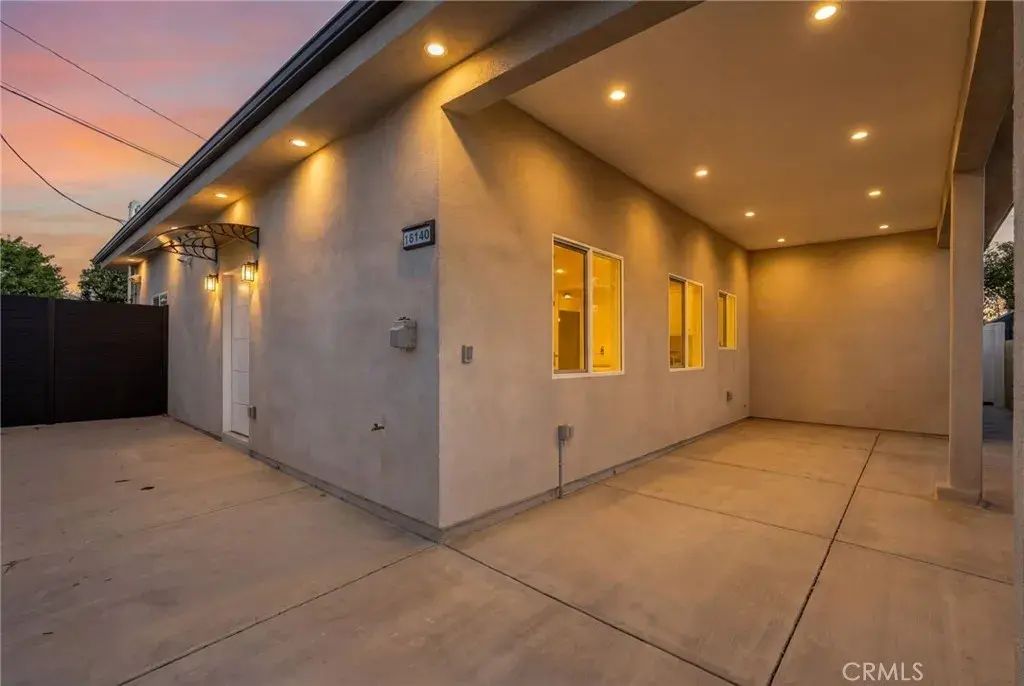 16140 Mayall Street, North Hills