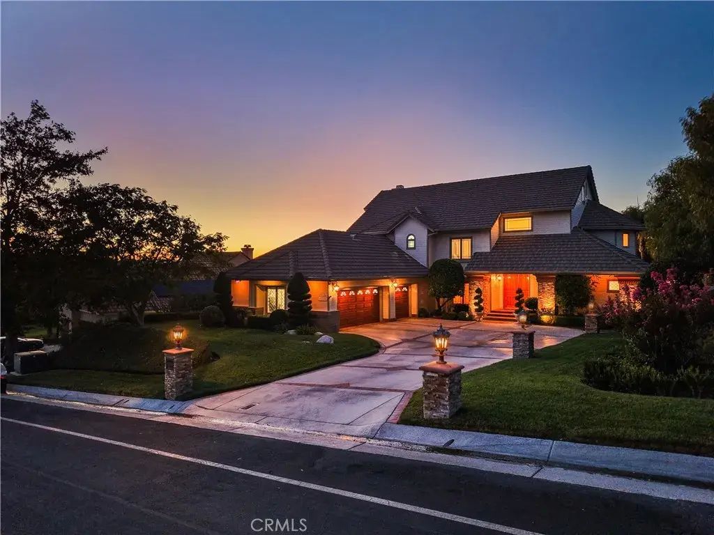 15505 Live Oak Springs Canyon, Canyon Country