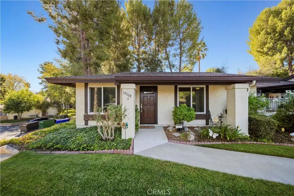 19508 Avenue Of The Oaks, Newhall