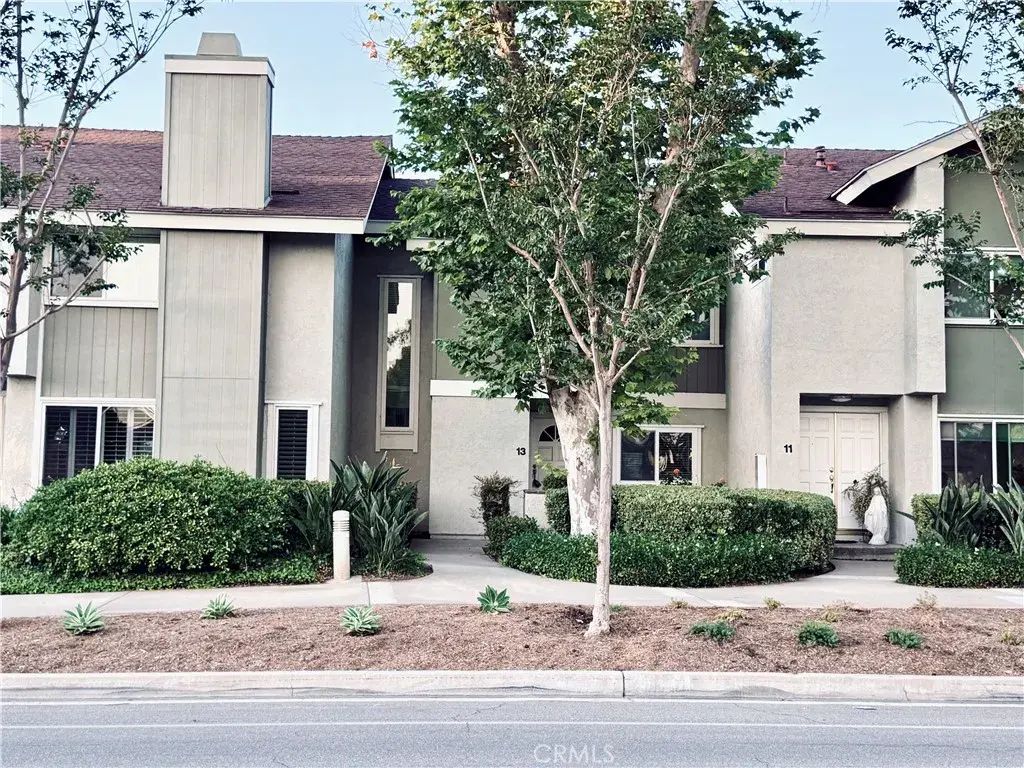13 Sunflower, Irvine