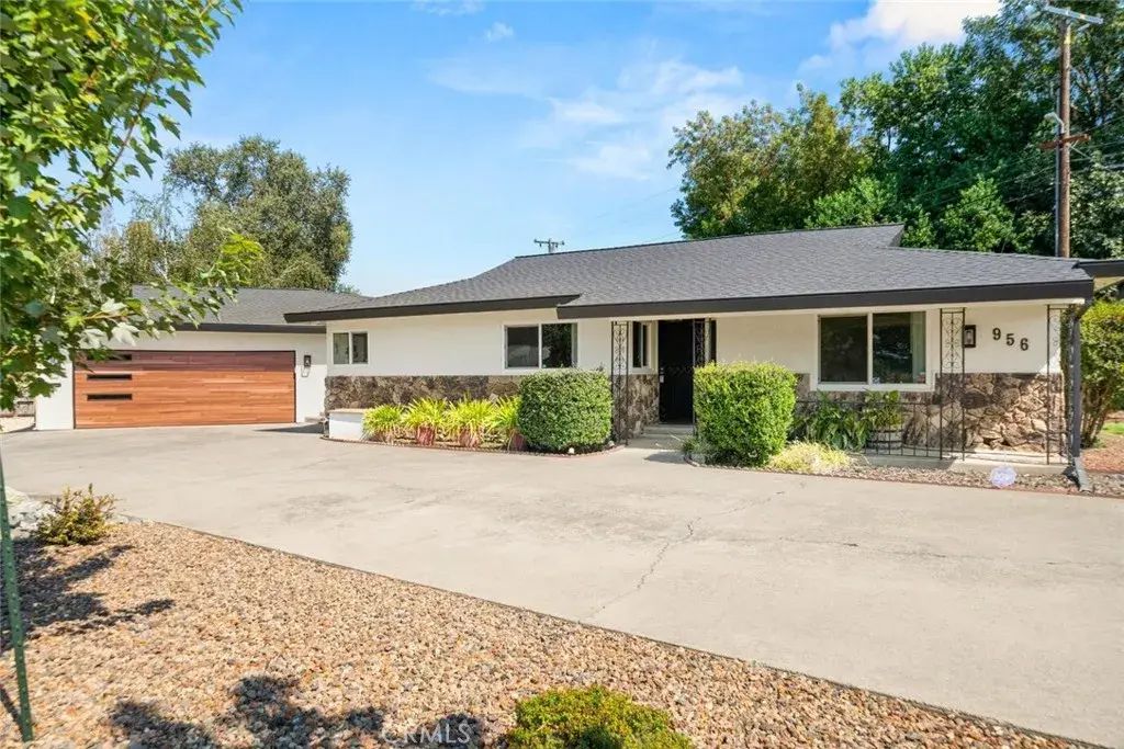956 Manzanita Avenue, Chico