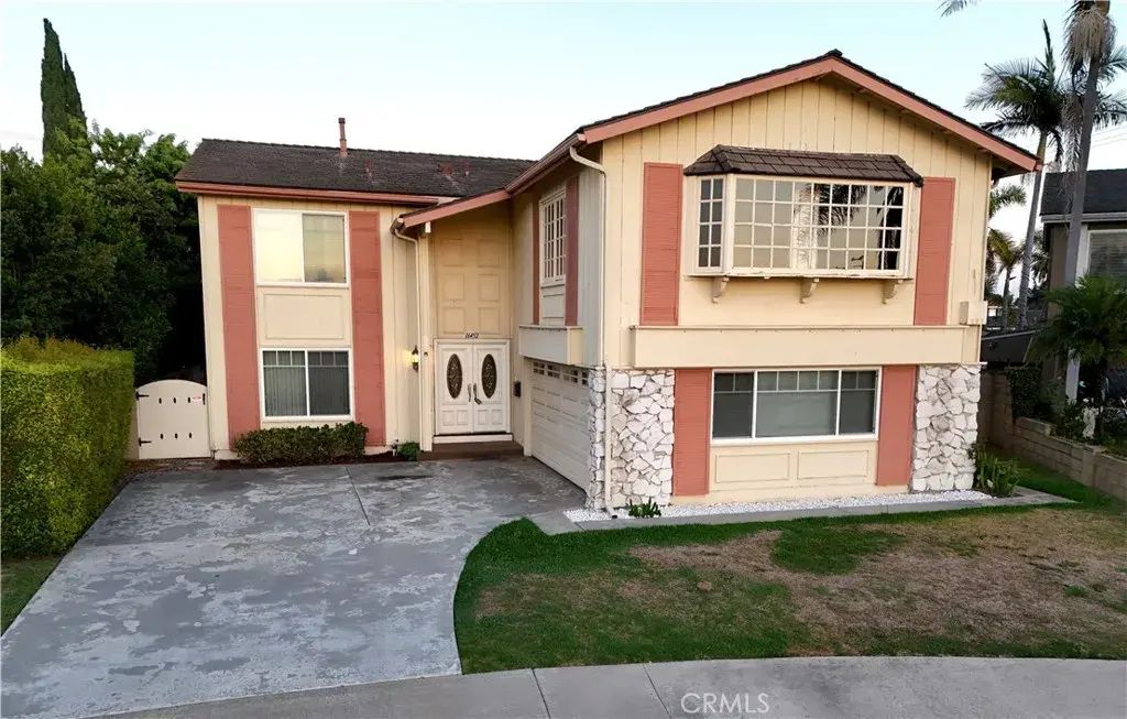 16452 Whittier Lane, Huntington Beach