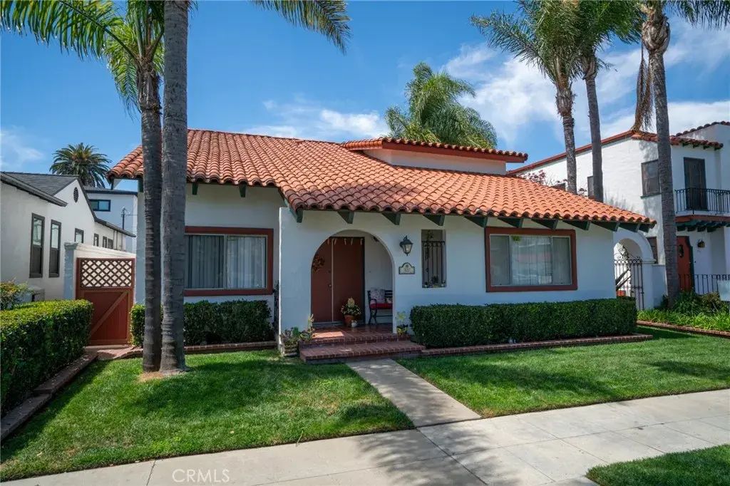 807 Roswell Avenue, Long Beach