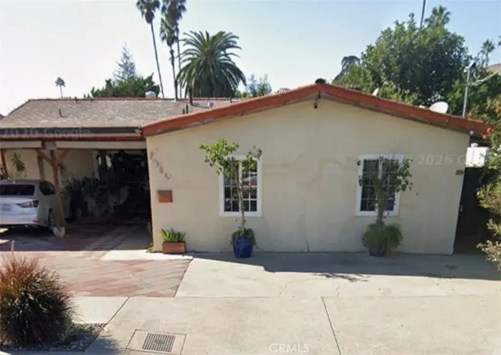 7349 Zombar, Los Angeles
