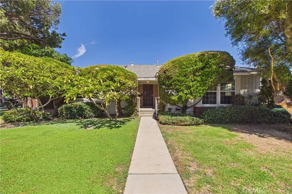 1902 Lees Avenue, Long Beach