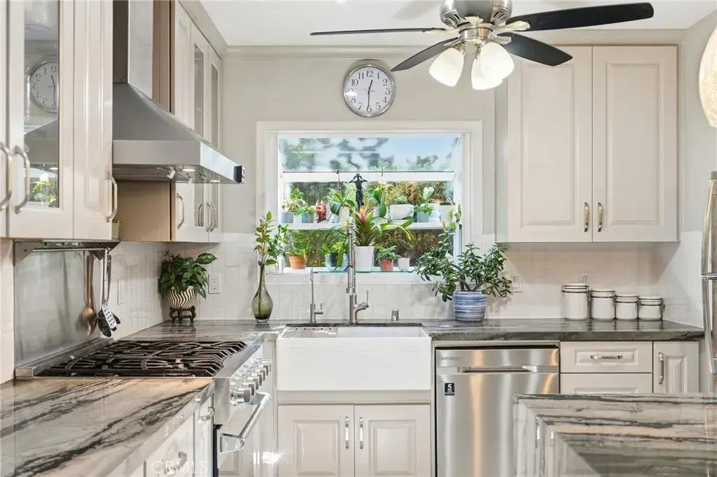4963 Haskell, Encino