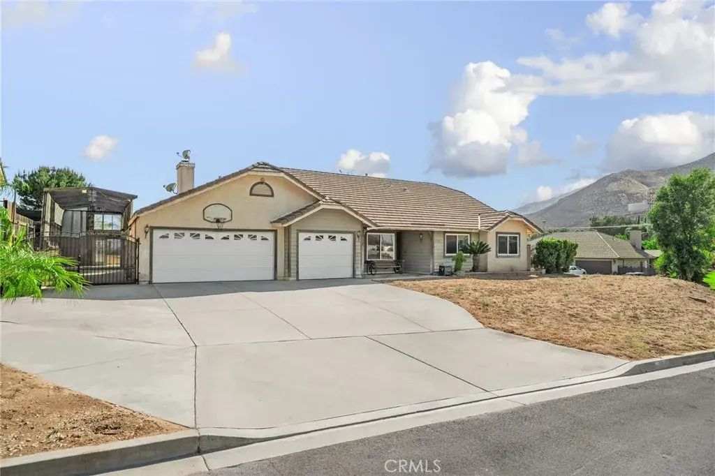 6736 Brenton Street, Jurupa Valley