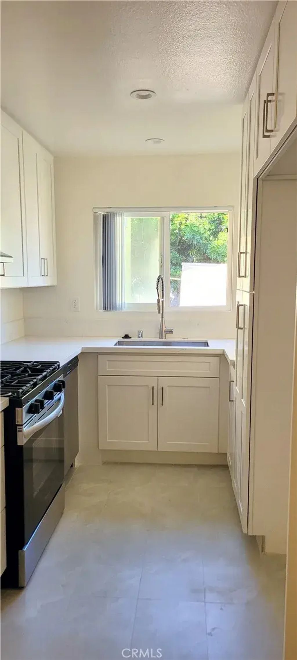 518 E Valencia F, Burbank