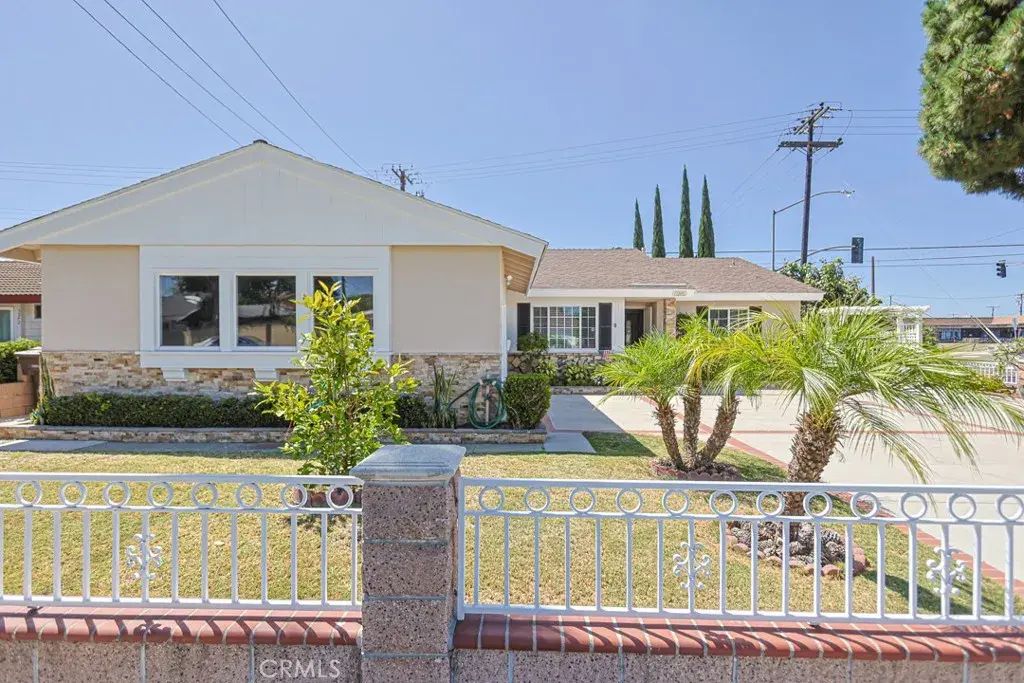 5282 Richmond, Garden Grove