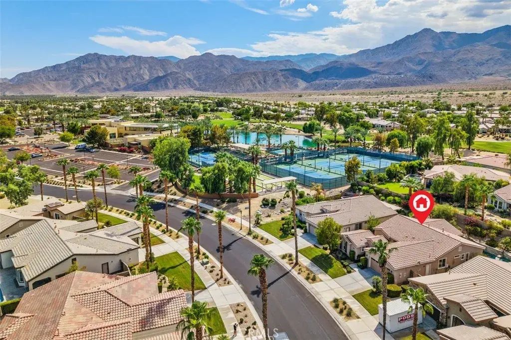 60585 Desert Rose Drive, La Quinta
