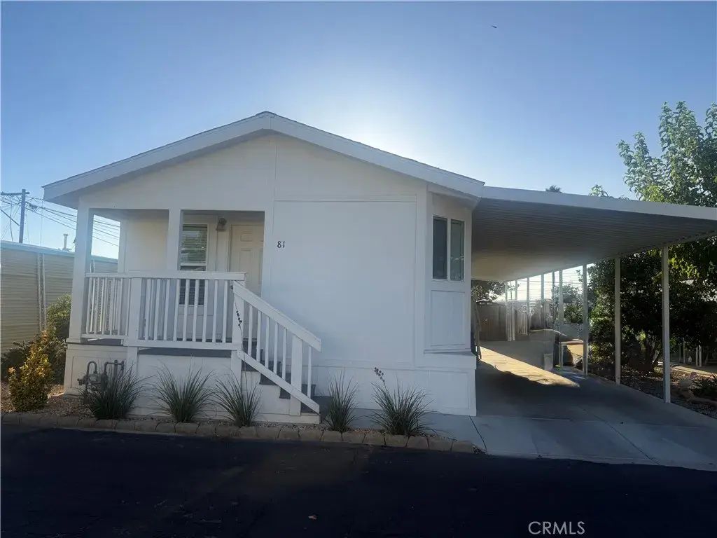 25521 Lincoln 81, Hemet