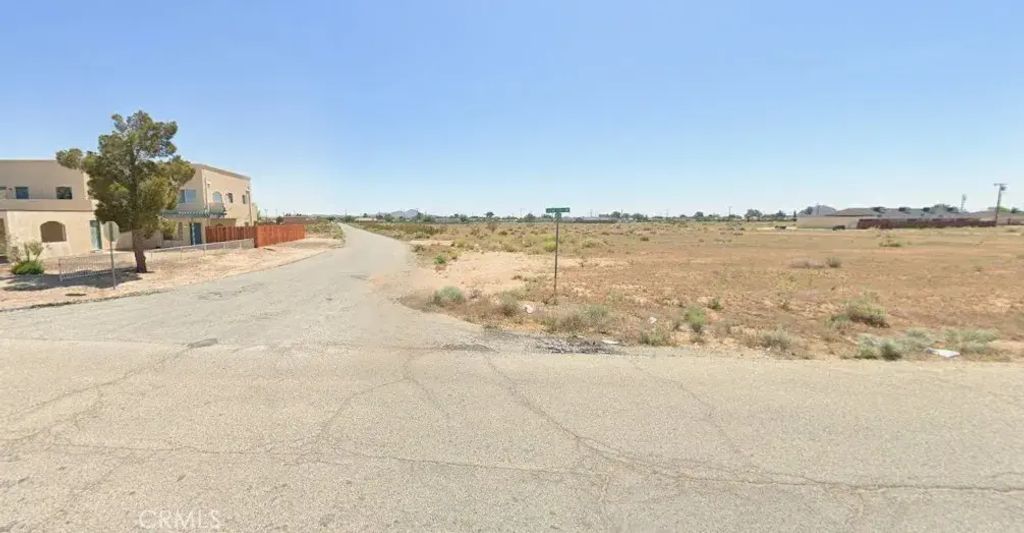 8715 Walpole, California City