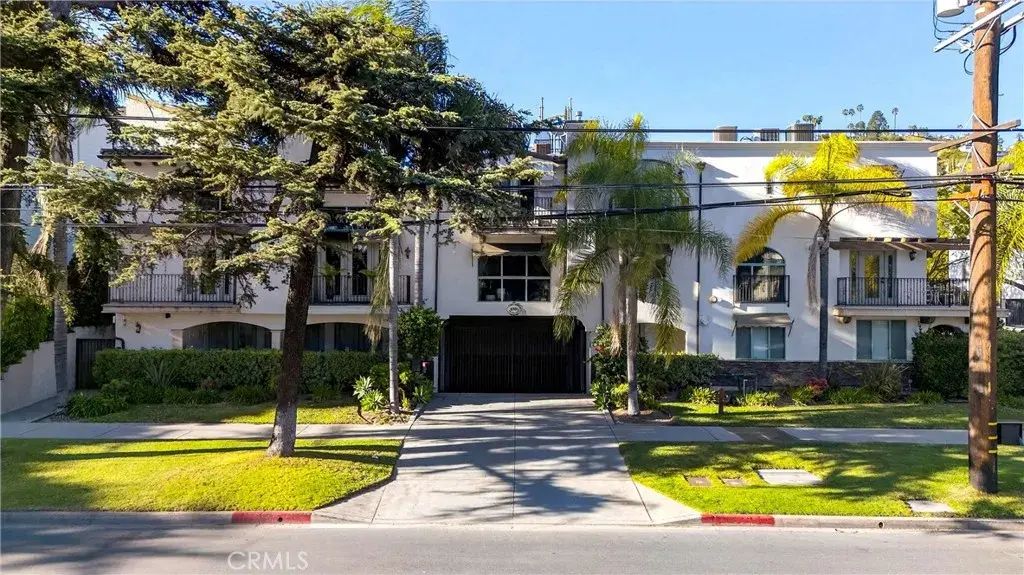 4301 Los Feliz, Los Angeles