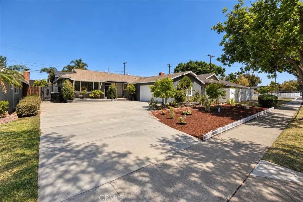 1521 W Crone, Anaheim