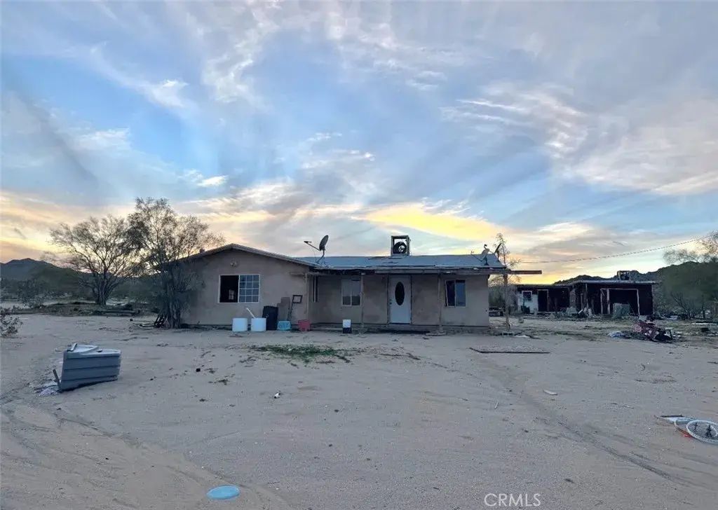 3122 Dusty Mile, Landers