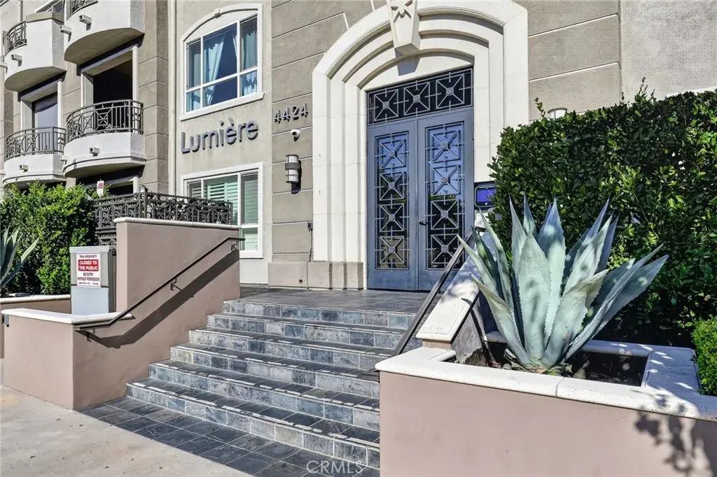 4424 Whitsett Avenue 303, Studio City