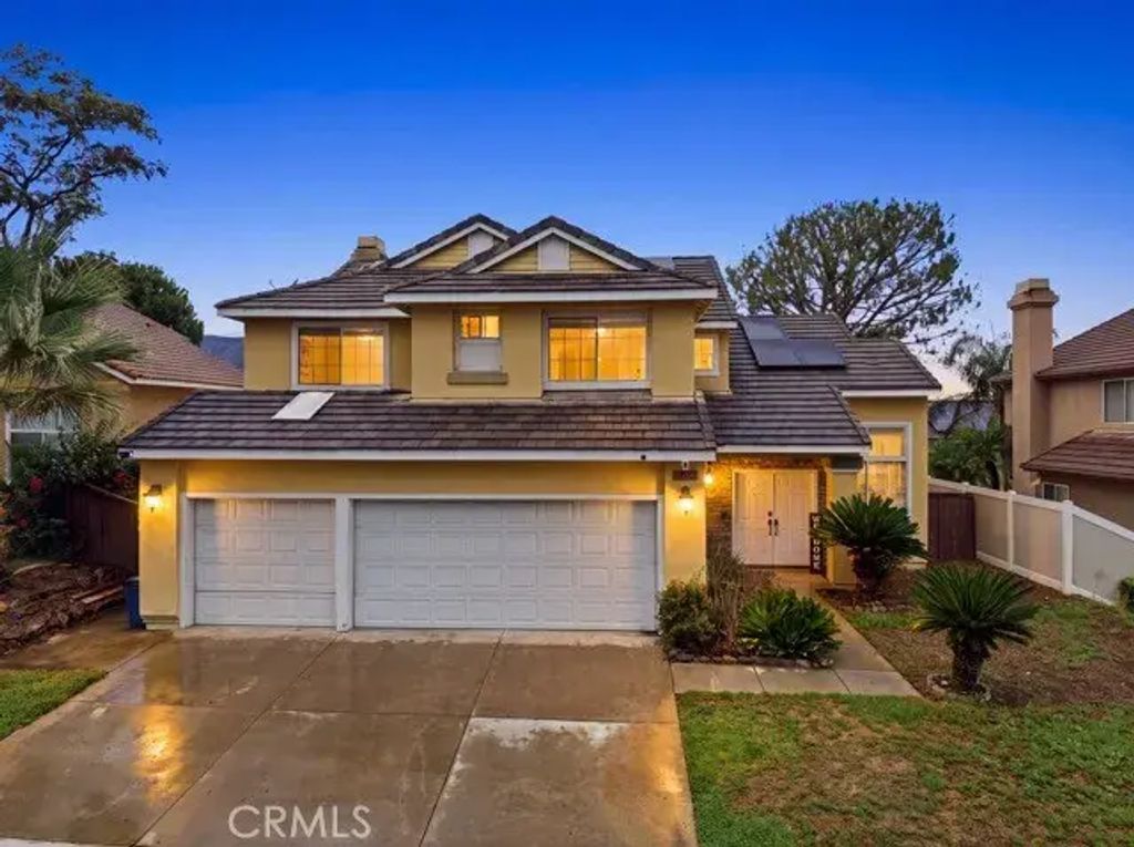 2580 Taylor, Corona
