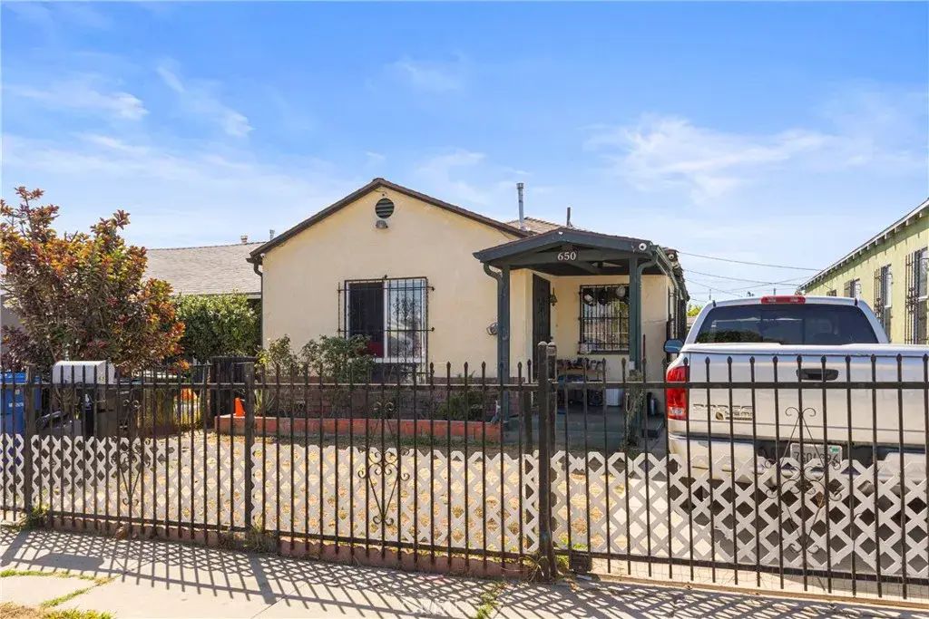 650 W 107th Street, Los Angeles