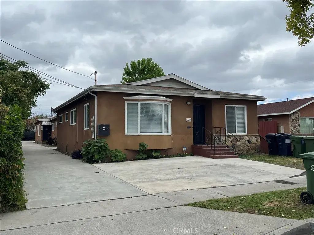 128 E 121st Street, Los Angeles