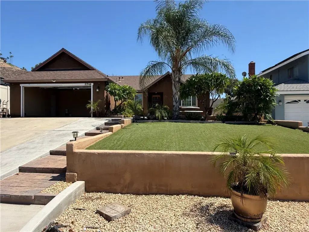 5948 Quiroz, Riverside