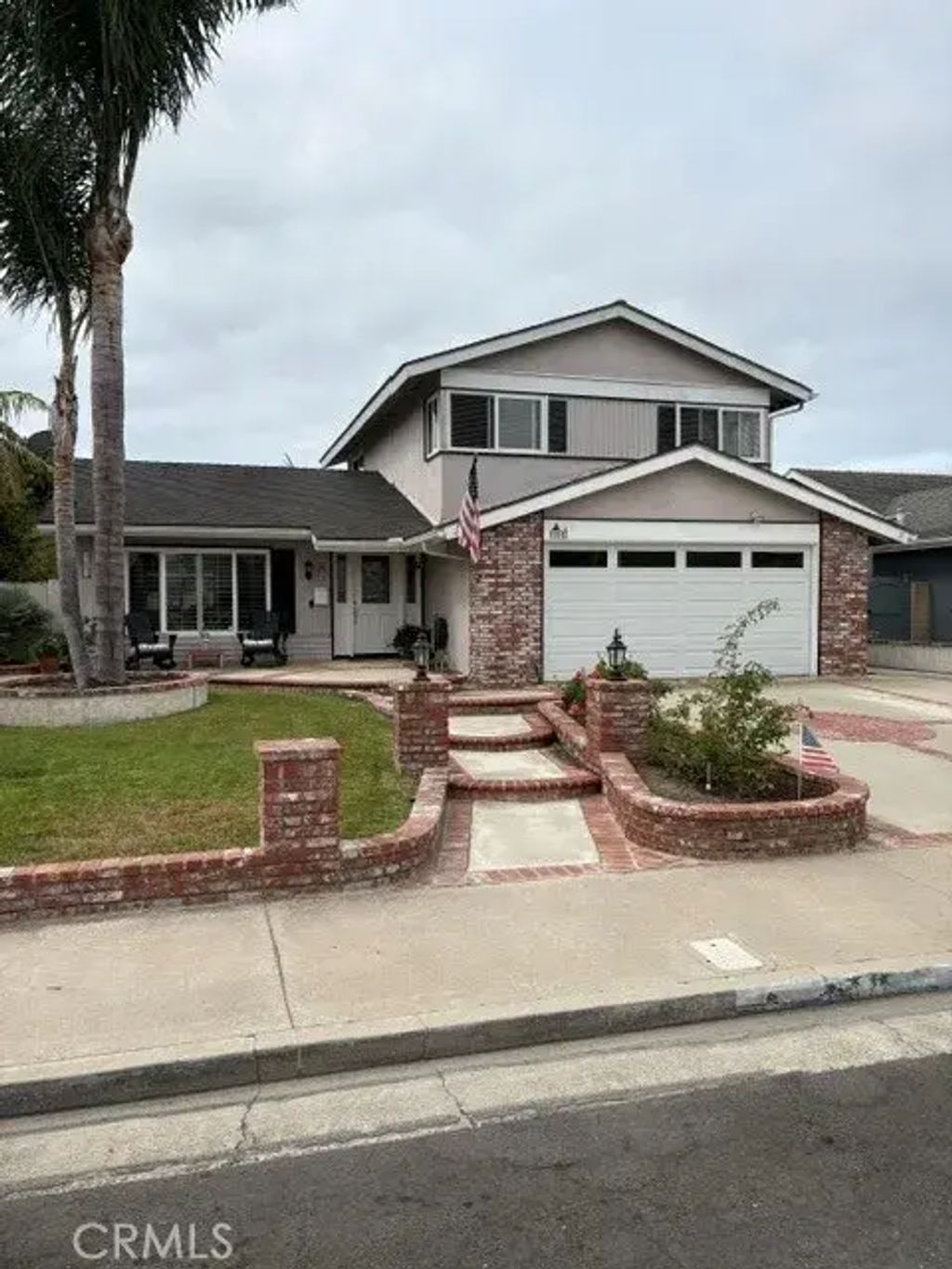 10142 Cliff Drive, Huntington Beach