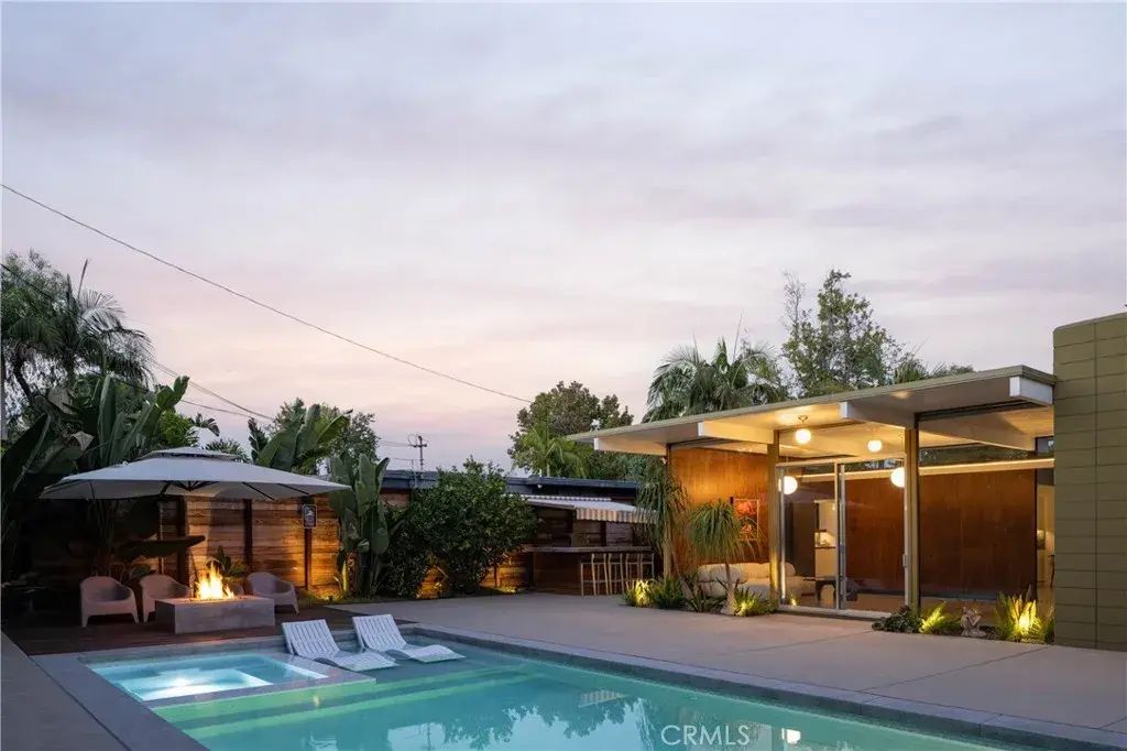 896 S Woodland, Orange
