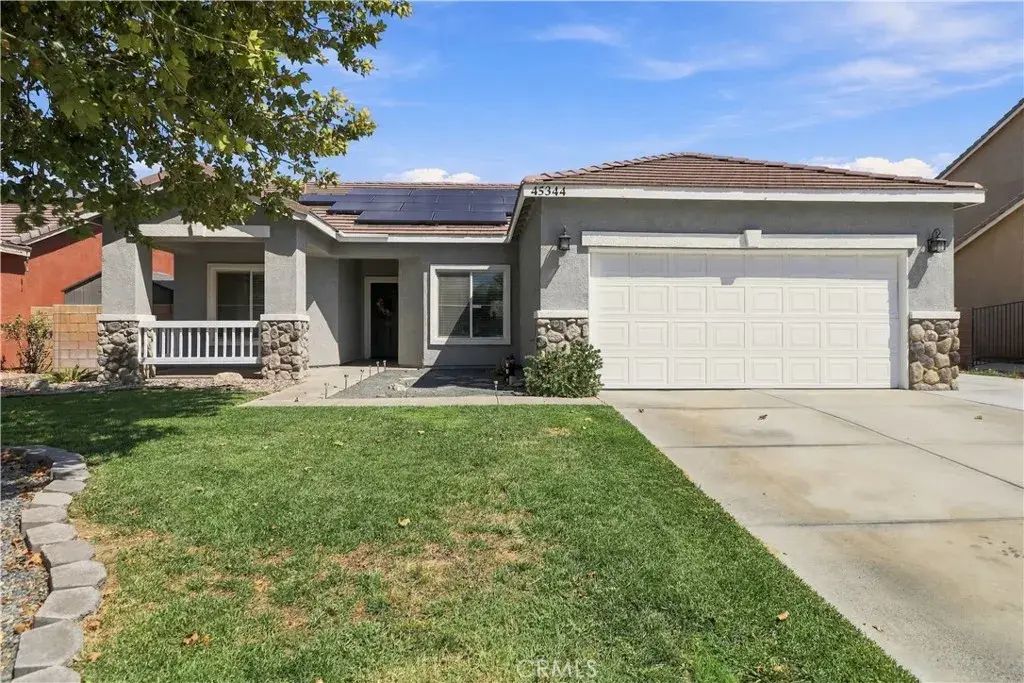 45344 Tiana Rose, Lancaster
