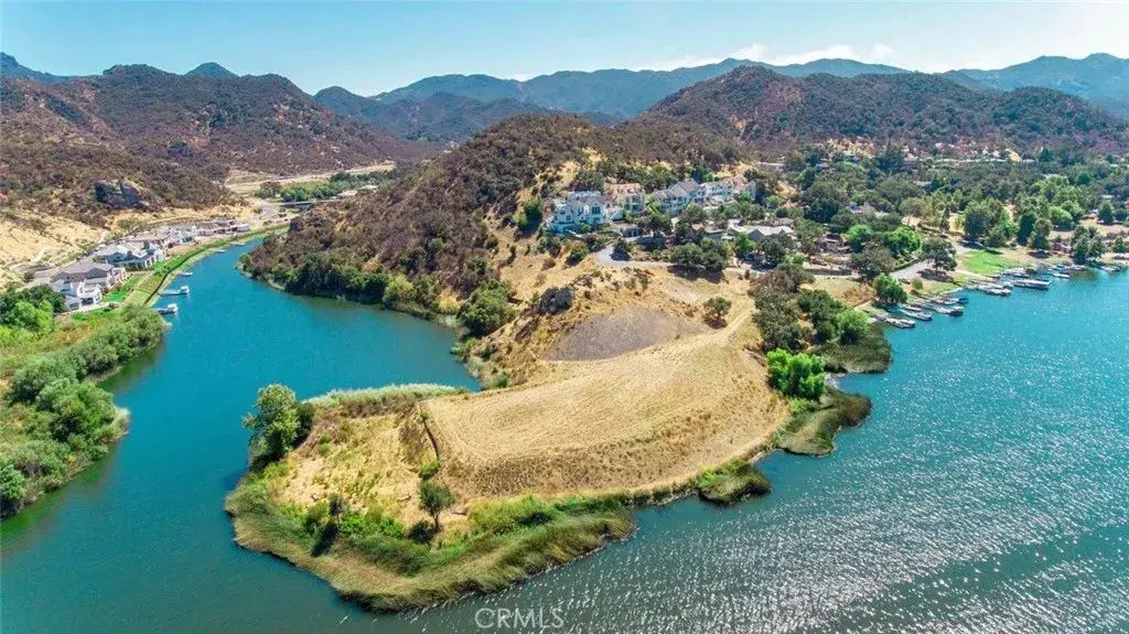 500 Lower Lake Rd., Westlake Village
