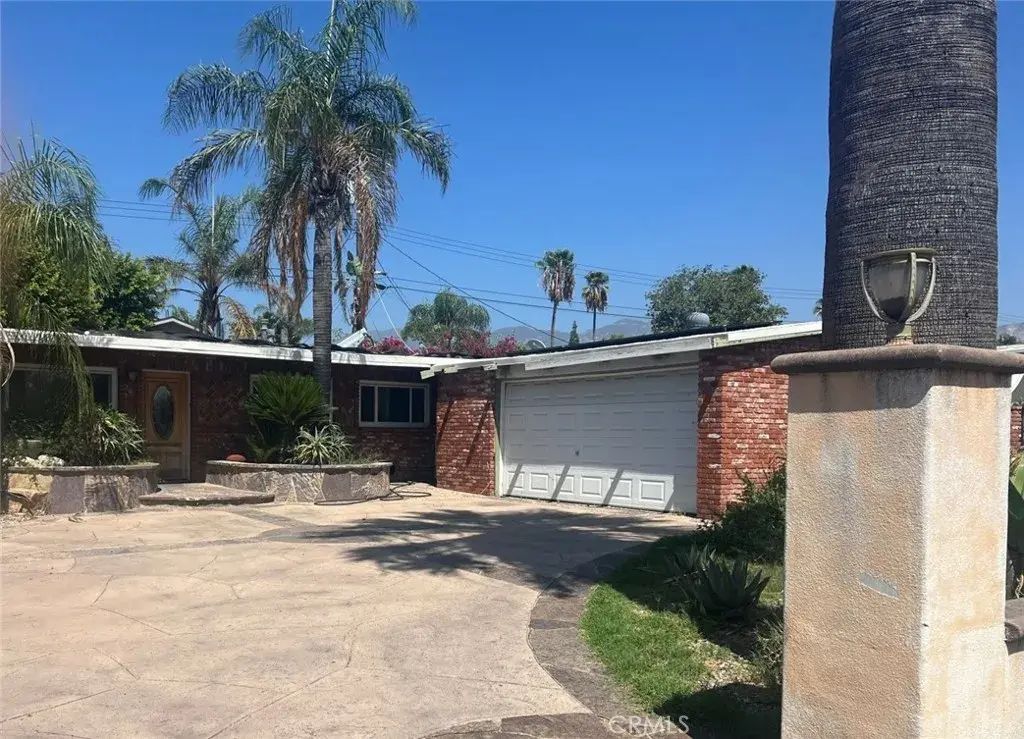 12937 Del Sur Street, San Fernando