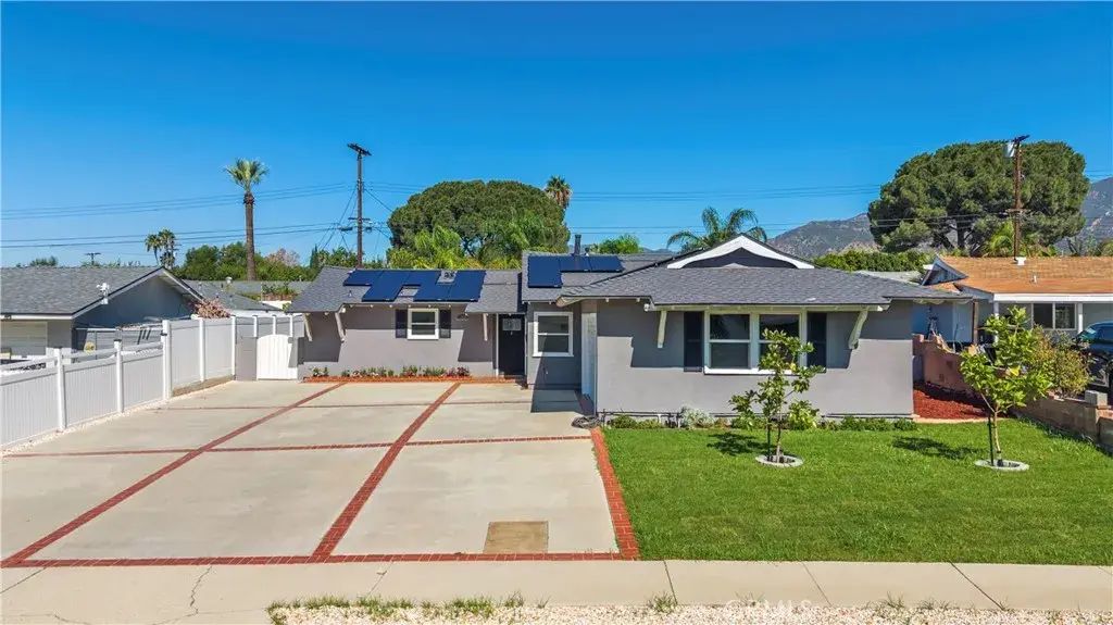 12929 Altano, Sylmar