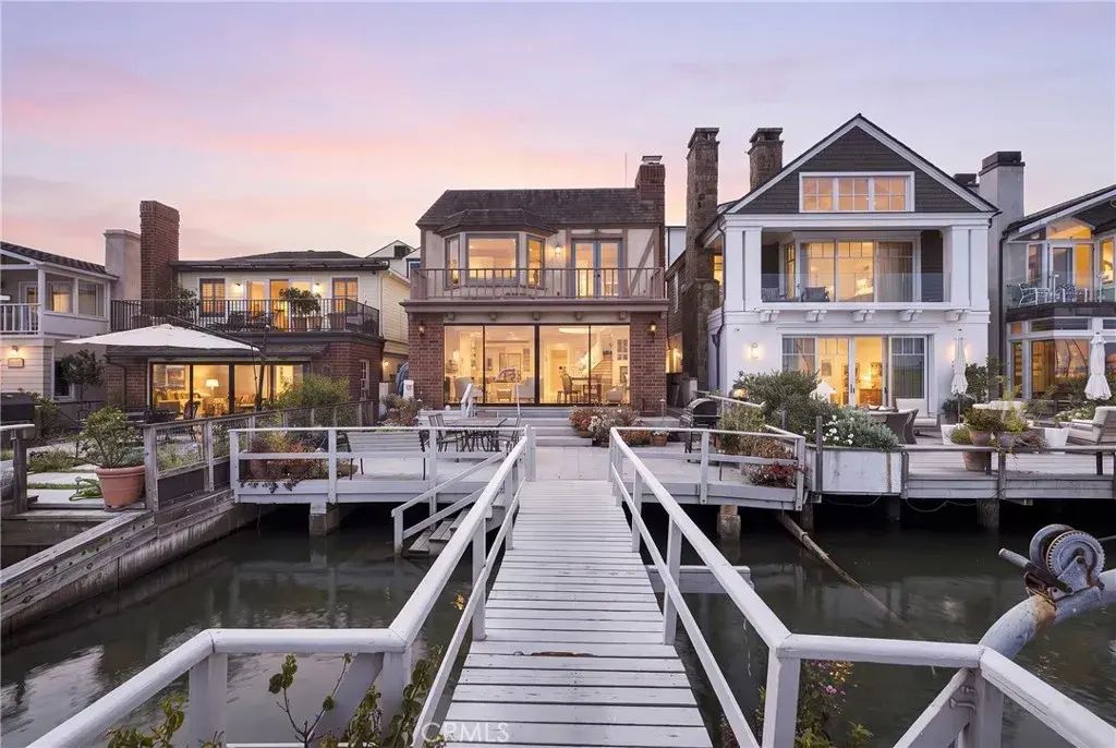 1214 E Balboa Boulevard, Newport Beach