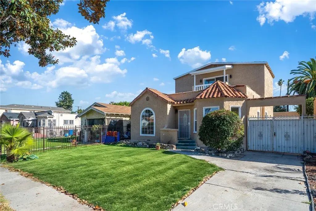 140 W 101st Street, Los Angeles