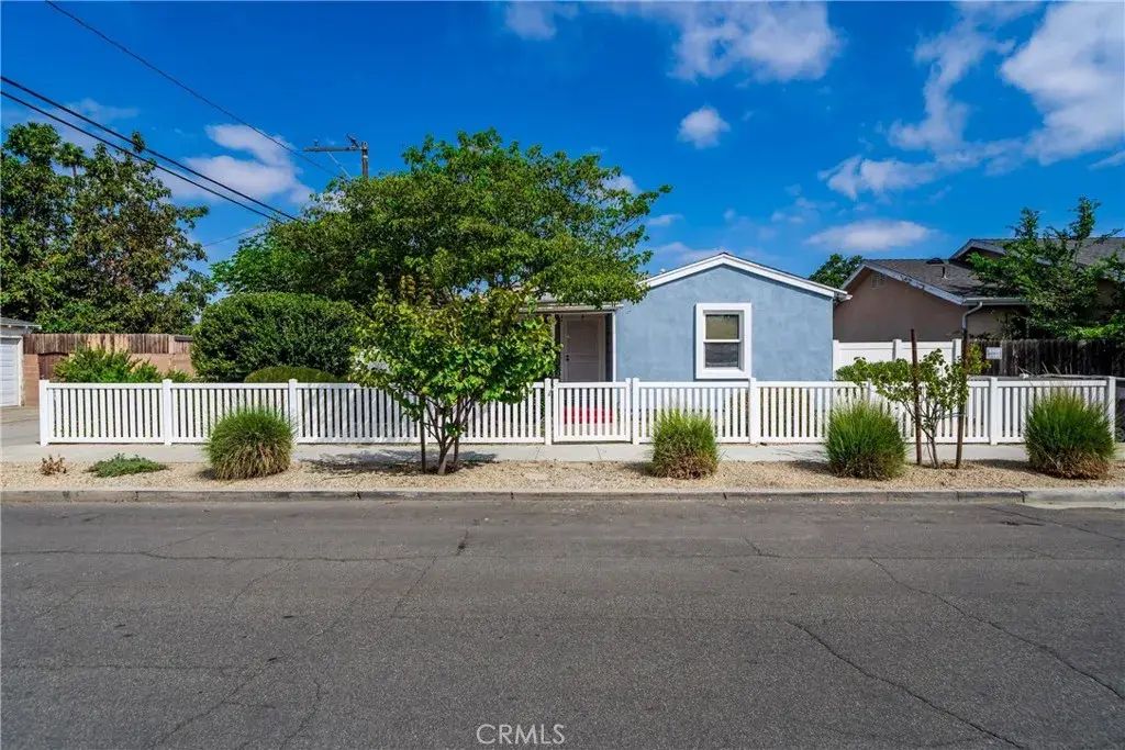 611 W 27th, Long Beach