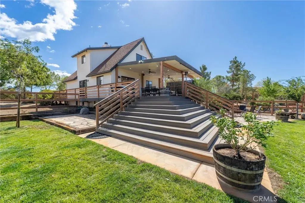 54120 Barneston Lane, Anza