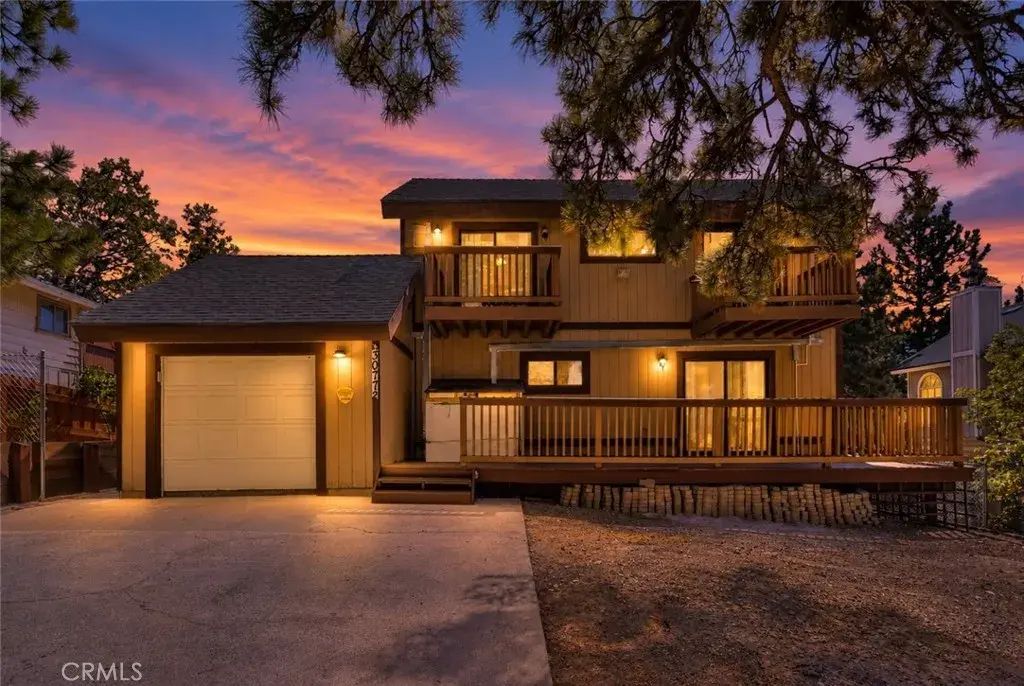 30772 Knoll View, Running Springs