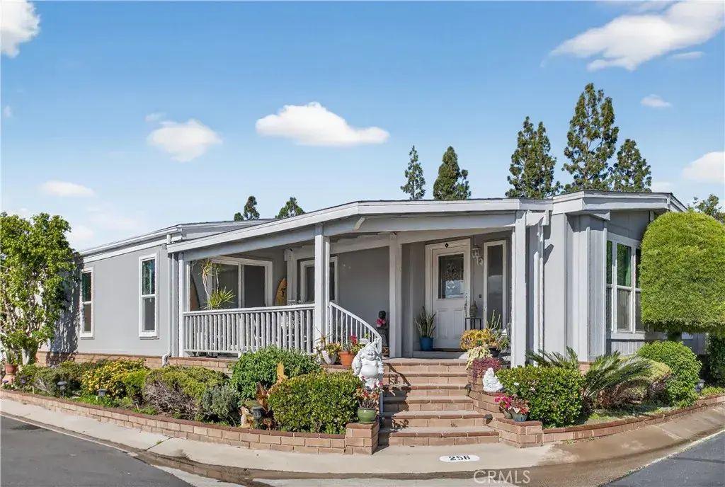 5200 Irvine Boulevard 256, Irvine