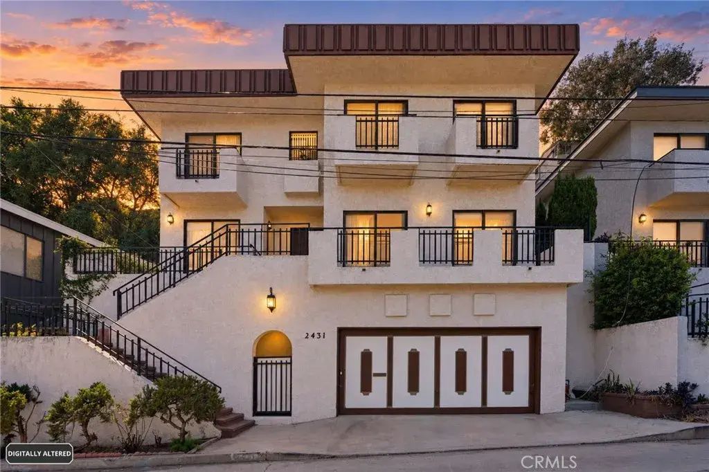 2431 Claremont, Los Angeles