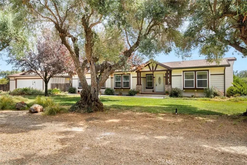 23551 Carona Avenue, Corning