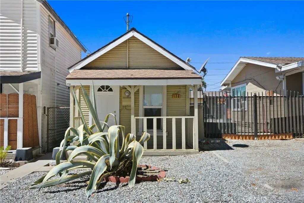 138 N Riverside Avenue, Rialto