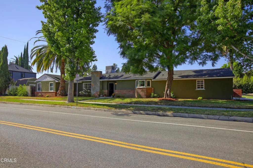 2901 W Oak Street, Burbank