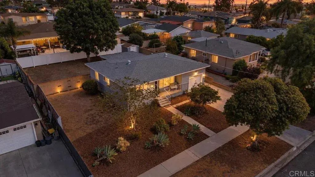 677 Fifth Avenue, Chula Vista