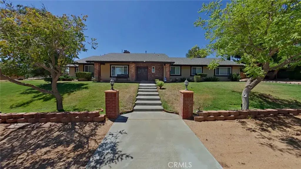 814 Lisa Street, Palmdale
